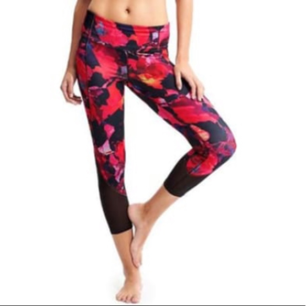 Athleta Hot Pink Floral Crop Capri Leggings